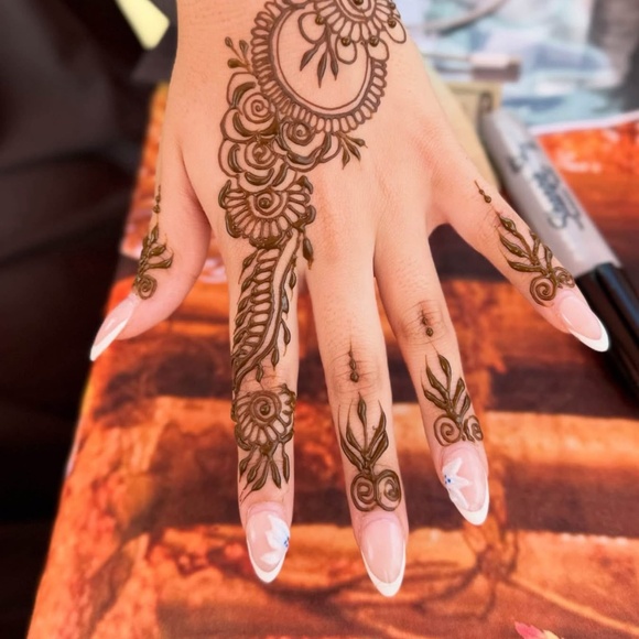 Meet your Posher, Prashanti - Picture 1 of 1